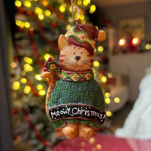 Meowy Christmas Cat Ornament Christmas Kitty Tabby Sweater Scarf Stocking Hat - Picture 2 of 4